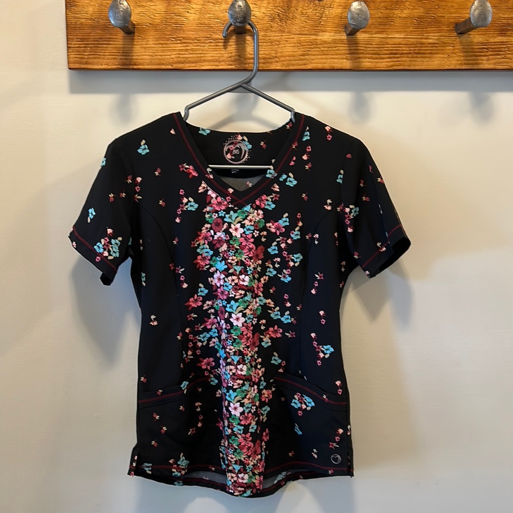 Health Pro scrub top